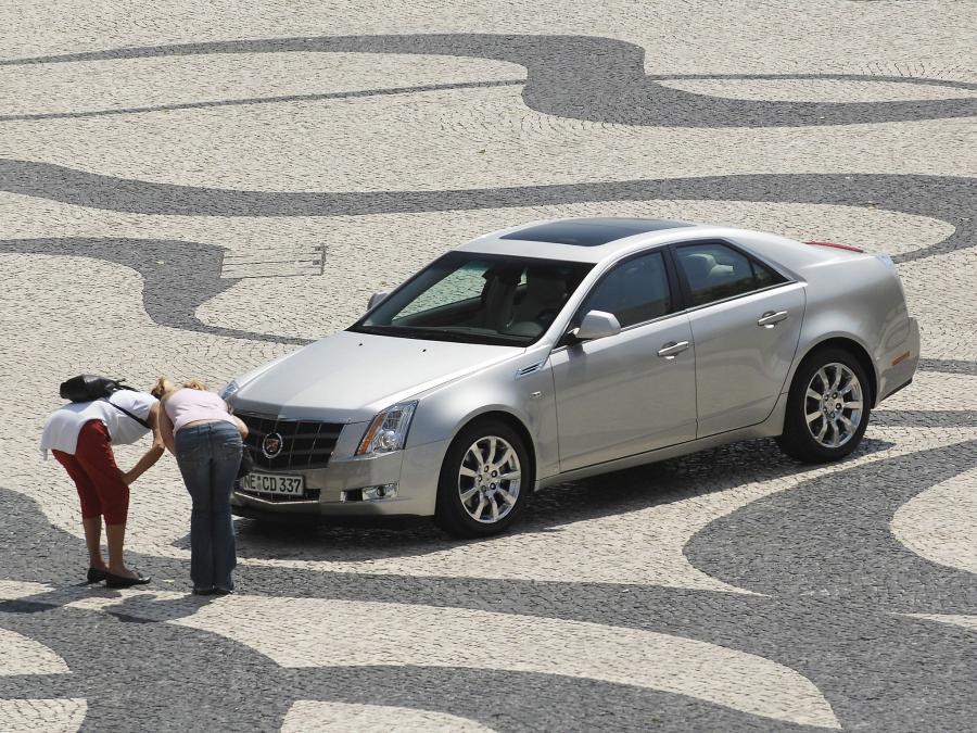  Cadillac CTS 2007 года  (EU) (фото 16 из 25)
